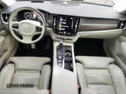 ✅ 2018 Volvo V90 • VIN: YV4A22NL6J1022333 • Лот: 50763485. Опубликован ранее на Copart с пробегом 83 168 миль. Бесплатный доступ к архиву аукционных продаж из США и подробный отчёт об истории автомобиля на DreamBid. Изображение 8.