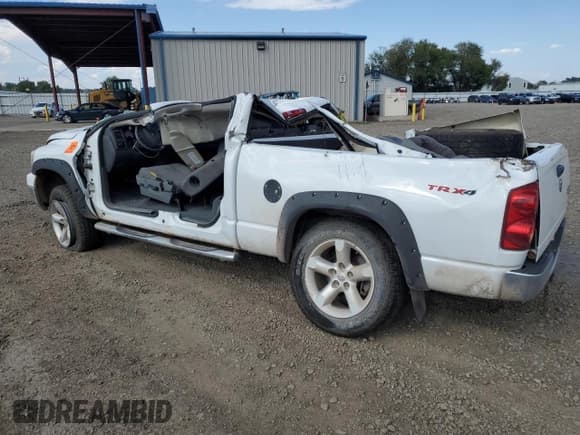 ✅ 2007 Dodge 1500 SLT • VIN: 1D7HU18287S143639 • Лот: 67471604. Опубликован ранее на Copart с пробегом 139 704 миль. Бесплатный доступ к архиву аукционных продаж из США и подробный отчёт об истории автомобиля на DreamBid. Изображение 2.