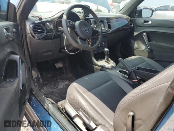 ✅ 2016 Volkswagen Beetle Classic • VIN: 3VWF17AT6GM607095 • Лот: 51904315. Опубликован ранее на Copart с пробегом 96 807 миль. Бесплатный доступ к архиву аукционных продаж из США и подробный отчёт об истории автомобиля на DreamBid. Изображение 8.