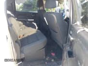 ✅ 2018 Chevrolet Silverado 2500HD LT • VIN: 1GC1KVEY7JF242793 • Лот: 43004192. Опубликован ранее на IAAI с пробегом Не указан. Бесплатный доступ к архиву аукционных продаж из США и подробный отчёт об истории автомобиля на DreamBid. Изображение 8.