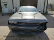 ✅ 2010 Dodge Challenger SE • VIN: 2B3CJ4DV9AH278806 • Lot: 73653894. Wystawiony na Copart z przebiegiem 91 152 mil. Bezpłatny archiwum sprzedaży aukcyjnych z USA i szczegółowy raport historii pojazdu na DreamBid. Zdjęcie 5.