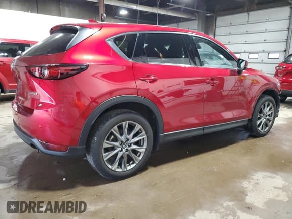 ✅ 2020 Mazda CX-5 Signature • VIN: JM3KFBEY5L0862174 • Lot: 69908395. Wystawiony na Copart z przebiegiem 31 728 mil. Bezpłatny archiwum sprzedaży aukcyjnych z USA i szczegółowy raport historii pojazdu na DreamBid. Zdjęcie 3.