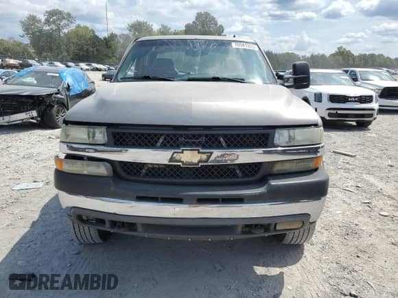 2001 Chevrolet Silverado 2500HD LT с VIN 1GCHK29181E294885, выставлен на аукционе Copart как лот 70041355 с пробегом 289 648 миль миль и Чистый • Clean title. История ставок и продаж доступна на DreamBid. Изображение 5.