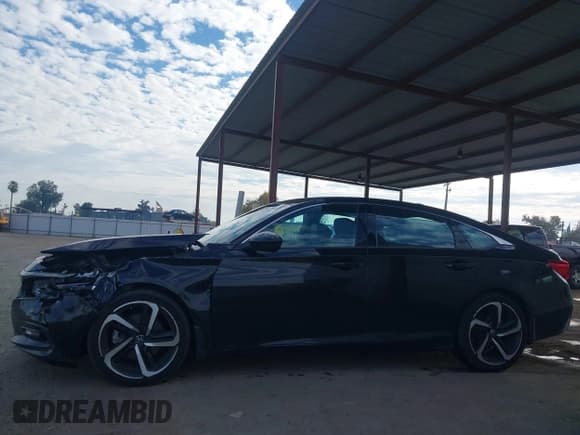 ✅ 2020 Honda Accord Sport • VIN: 1HGCV2F34LA018402 • Lot: 43677764. Wystawiony na IAAI z przebiegiem 92 996 mil. Bezpłatny archiwum sprzedaży aukcyjnych z USA i szczegółowy raport historii pojazdu na DreamBid. Zdjęcie 14.