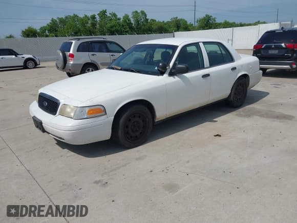 ✅ 2009 Ford Police Interceptor • VIN: 2FAHP71V59X149025 • Lot: 42853064. Listed on IAAI with Not provided. Free auction sales archive from the USA and detailed vehicle history report at DreamBid. Image 17.