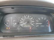 ✅ 1998 Toyota Camry LE • VIN: 4T1BG22K8WU230591 • Lot: 90254675. Wystawiony na Copart z przebiegiem 332 176 mil. Bezpłatny archiwum sprzedaży aukcyjnych z USA i szczegółowy raport historii pojazdu na DreamBid. Zdjęcie 9.