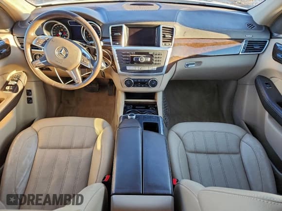 ✅ 2015 Mercedes-Benz GL 450 • VIN: 4JGDF6EE5FA597376 • Лот: 94914375. Опубликован ранее на Copart с пробегом 153 958 миль. Бесплатный доступ к архиву аукционных продаж из США и подробный отчёт об истории автомобиля на DreamBid. Изображение 8.