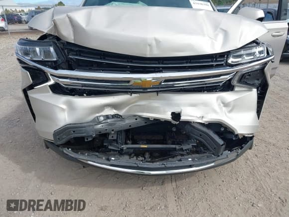 ✅ 2021 Chevrolet Suburban LT • VIN: 1GNSKCKD6MR488612 • Lot: 43438390. Listed on IAAI with 106,500 mi. Free auction sales archive from the USA and detailed vehicle history report at DreamBid. Image 6.