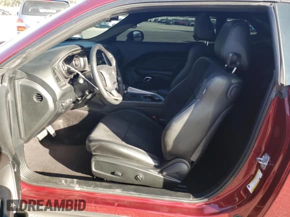 ✅ 2019 Dodge Challenger R/T Scat Pack • VIN: 2C3CDZFJ7KH502674 • Lot: 76012153. Wystawiony na Copart z przebiegiem 14 658 mil. Bezpłatny archiwum sprzedaży aukcyjnych z USA i szczegółowy raport historii pojazdu na DreamBid. Zdjęcie 7.