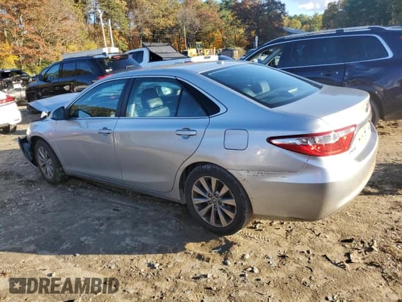 ✅ 2016 Toyota Camry XLE • VIN: 4T4BF1FK2GR549869 • Лот: 89443165. Опубликован ранее на Copart с пробегом 67 974 миль. Бесплатный доступ к архиву аукционных продаж из США и подробный отчёт об истории автомобиля на DreamBid. Изображение 2.