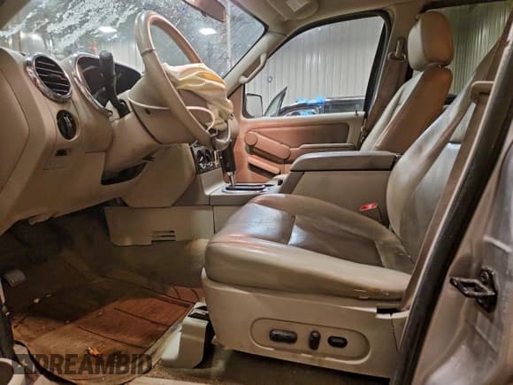 ✅ 2007 Ford Explorer XLT • VIN: 1FMEU73E37UB07326 • Lot: 95713275. Listed on Copart with 141,885 mi. Free auction sales archive from the USA and detailed vehicle history report at DreamBid. Image 7.