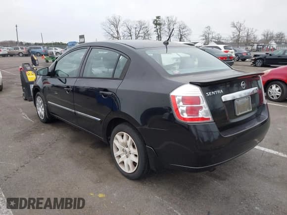 ✅ 2011 Nissan Sentra SR • VIN: 3N1AB6AP4BL622333 • Lot: 43878691. Listed on IAAI with 148,311 mi. Free auction sales archive from the USA and detailed vehicle history report at DreamBid. Image 3.