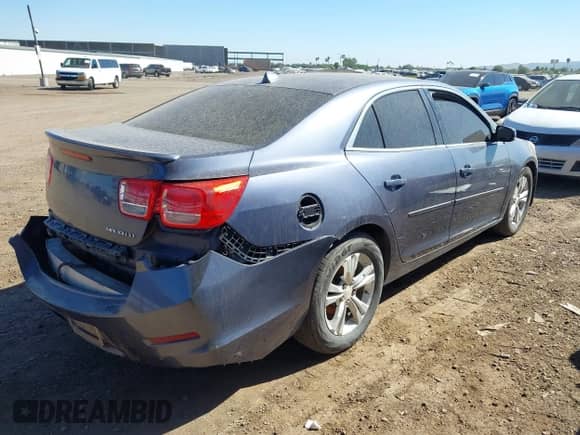 2014 Chevrolet Malibu LT z VIN 1G11C5SL7EF153455, wystawiony jako IAAI lot #43536389 z przebiegiem 171 252 mil mil oraz . Historia ofert i sprzedaży dostępna na DreamBid. Obrazek 4.