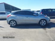 ✅ 2015 Hyundai Elantra • VIN: KMHD35LH3FU246321 • Lot: 43491658. Wystawiony na IAAI z przebiegiem 78 519 mil. Bezpłatny archiwum sprzedaży aukcyjnych z USA i szczegółowy raport historii pojazdu na DreamBid. Zdjęcie 13.