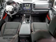 ✅ 2023 Nissan Frontier Pro-4X • VIN: 1N6ED1EK3PN623567 • Lot: 95425495. Wystawiony na Copart z przebiegiem 17 892 mil. Bezpłatny archiwum sprzedaży aukcyjnych z USA i szczegółowy raport historii pojazdu na DreamBid. Zdjęcie 8.