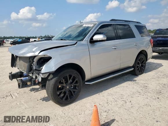 ✅ 2022 Ford Expedition XLT • VIN: 1FMJU1HT0NEA14953 • Лот: 58150705. Опубликован ранее на Copart с пробегом 44 670 миль. Бесплатный доступ к архиву аукционных продаж из США и подробный отчёт об истории автомобиля на DreamBid. Изображение 1.