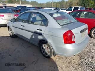 2009 Hyundai Accent Auto GLS z VIN KMHCM46C39U292724, wystawiony jako IAAI lot #43356655 z przebiegiem 266 724 mil mil oraz . Historia ofert i sprzedaży dostępna na DreamBid. Obrazek 3.