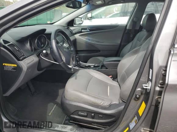 ✅ 2012 Hyundai Sonata SE • VIN: 5NPEC4AC0CH432785 • Lot: 72674274. Listed on Copart with 179,986 mi. Free auction sales archive from the USA and detailed vehicle history report at DreamBid. Image 7.