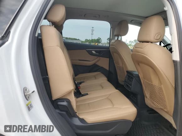 ✅ 2020 Audi Q7 Premium • VIN: WA1AXAF78LD000670 • Lot: 60651165. Listed on Copart with 63,220 mi. Free auction sales archive from the USA and detailed vehicle history report at DreamBid. Image 11.