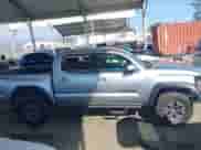 2022 Toyota Tacoma SR5 with VIN 3TMAZ5CN9NM186656, listed as a IAAI auction lot 43253480 with 25,540 mi miles and . Bid and sale history available at DreamBid. Image 13.