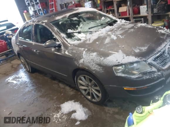 ✅ 2007 Volkswagen Passat 3.6L V6 • VIN: WVWCU73CX7E013626 • Lot: 43797138. Listed on IAAI with 137,853 mi. Free auction sales archive from the USA and detailed vehicle history report at DreamBid. Image 1.