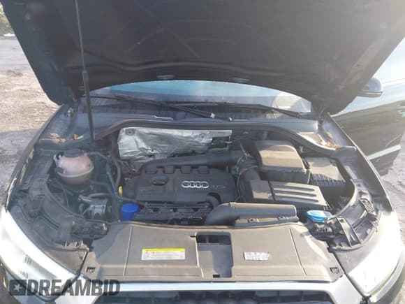 ✅ 2018 Audi Q3 Premium Plus • VIN: WA1HCCFS3JR022277 • Lot: 42468345. Listed on IAAI with 78,225 mi. Free auction sales archive from the USA and detailed vehicle history report at DreamBid. Image 10.