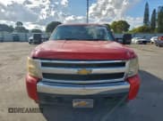 ✅ 2007 Chevrolet Silverado 1500 1LT • VIN: 2GCEK190571725195 • Lot: 94734615. Wystawiony na Copart z przebiegiem 219 794 mil. Bezpłatny archiwum sprzedaży aukcyjnych z USA i szczegółowy raport historii pojazdu na DreamBid. Zdjęcie 5.