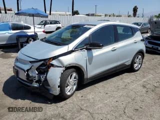 ✅ 2023 Chevrolet Bolt EV 1LT • VIN: 1G1FW6S04P4197453 • Lot: 69160484. Wystawiony na Copart z przebiegiem 28 069 mil. Bezpłatny archiwum sprzedaży aukcyjnych z USA i szczegółowy raport historii pojazdu na DreamBid. Zdjęcie 1.