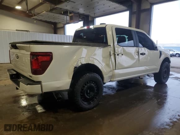 ✅ 2024 Ford F-150 STX • VIN: 1FTEW2LP1RKE40982 • Лот: 90450945. Опубликован ранее на Copart с пробегом 23 552 миль. Бесплатный доступ к архиву аукционных продаж из США и подробный отчёт об истории автомобиля на DreamBid. Изображение 3.