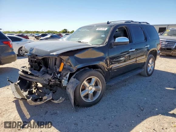 ✅ 2013 Chevrolet Tahoe LT • VIN: 1GNSCBE00DR131572 • Lot: 90412515. Listed on Copart with 162,860 mi. Free auction sales archive from the USA and detailed vehicle history report at DreamBid. Image 1.