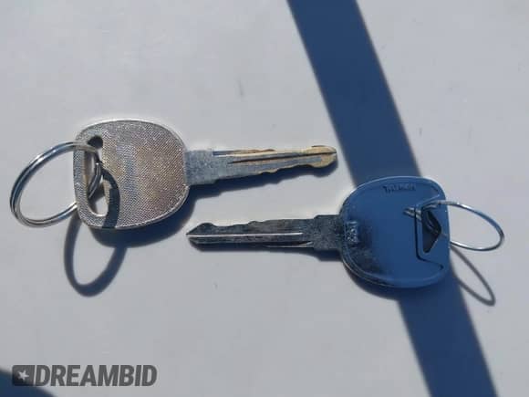 2000 Chevrolet Malibu z VIN 1G1ND52J2Y6228161, wystawiony jako IAAI lot #42360607 z przebiegiem 92 704 mil mil oraz . Historia ofert i sprzedaży dostępna na DreamBid. Obrazek 11.