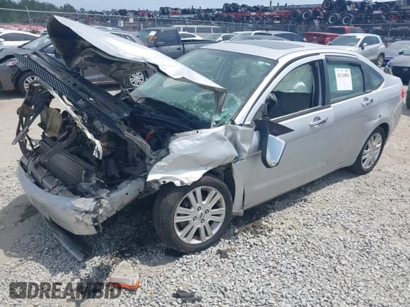 ✅ 2011 Ford Focus SEL • VIN: 1FAHP3HN7BW102143 • Лот: 42116883. Опубликован ранее на IAAI с пробегом 176 757 миль. Бесплатный доступ к архиву аукционных продаж из США и подробный отчёт об истории автомобиля на DreamBid. Изображение 17.