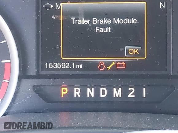 ✅ 2018 Ford F-250 XL • VIN: 1FTBF2A60JEC81520 • Lot: 43599015. Wystawiony na IAAI z przebiegiem 153 592 mil. Bezpłatny archiwum sprzedaży aukcyjnych z USA i szczegółowy raport historii pojazdu na DreamBid. Zdjęcie 15.