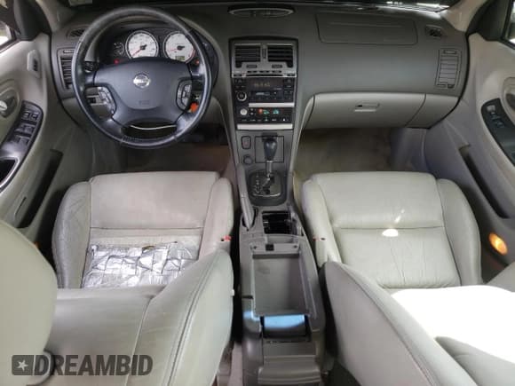 ✅ 2003 Nissan Maxima GLE • VIN: JN1DA31A53T402240 • Лот: 81432615. Опубликован ранее на Copart с пробегом 166 050 миль. Бесплатный доступ к архиву аукционных продаж из США и подробный отчёт об истории автомобиля на DreamBid. Изображение 8.