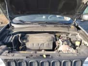 ✅ 2017 Jeep Renegade Sport • VIN: ZACCJBAB7HPE87600 • Lot: 43613043. Wystawiony na IAAI z przebiegiem 204 053 mil. Bezpłatny archiwum sprzedaży aukcyjnych z USA i szczegółowy raport historii pojazdu na DreamBid. Zdjęcie 10.