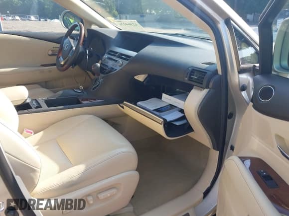 ✅ 2013 Lexus RX 450h • VIN: JTJZB1BA1D2006779 • Лот: 42564276. Опубликован ранее на IAAI с пробегом 54 303 миль. Бесплатный доступ к архиву аукционных продаж из США и подробный отчёт об истории автомобиля на DreamBid. Изображение 5.