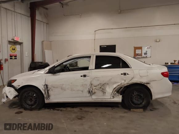 ✅ 2010 Toyota Corolla • VIN: 1NXBU4EE8AZ213695 • Лот: 43648648. Опубликован ранее на IAAI с пробегом 256 094 миль. Бесплатный доступ к архиву аукционных продаж из США и подробный отчёт об истории автомобиля на DreamBid. Изображение 14.