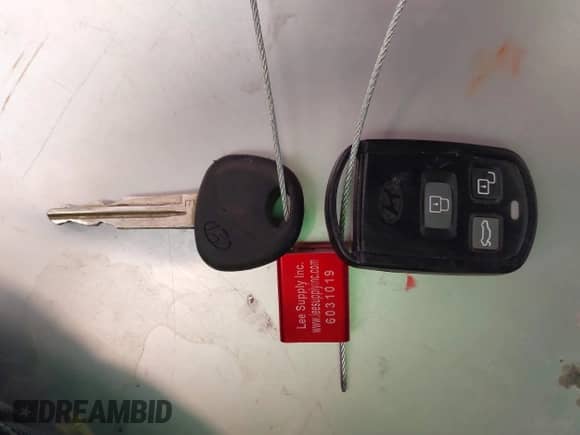 2004 Hyundai Sonata GLS с VIN KMHWF35H04A041894, выставлен на аукционе IAAI как лот 41686370 с пробегом 149 664 миль миль и . История ставок и продаж доступна на DreamBid. Изображение 11.