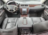 ✅ 2014 GMC Yukon XL Denali • VIN: 1GKS2MEF8ER164451 • Lot: 81793725. Wystawiony na Copart z przebiegiem 144 611 mil. Bezpłatny archiwum sprzedaży aukcyjnych z USA i szczegółowy raport historii pojazdu na DreamBid. Zdjęcie 8.