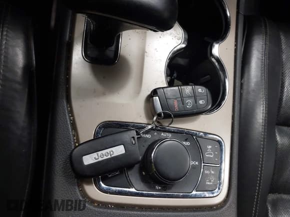 ✅ 2014 Jeep Grand Cherokee Overland • VIN: 1C4RJFCGXEC340052 • Lot: 43485667. Listed on IAAI with 113,840 mi. Free auction sales archive from the USA and detailed vehicle history report at DreamBid. Image 11.