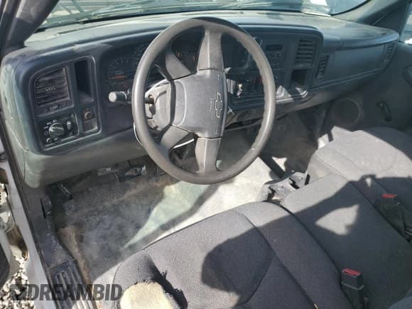 ✅ 2006 Chevrolet Silverado 1500 Work Truck • VIN: 3GCEC14XX6G159560 • Лот: 91887405. Опубликован ранее на Copart с пробегом 215 084 миль. Бесплатный доступ к архиву аукционных продаж из США и подробный отчёт об истории автомобиля на DreamBid. Изображение 8.