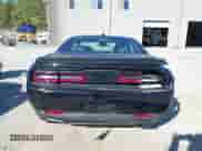 2022 Dodge Challenger SRT Hellcat z VIN 2C3CDZC9XNH104762, wystawiony jako IAAI lot #43392957 z przebiegiem 23 921 mil mil oraz . Historia ofert i sprzedaży dostępna na DreamBid. Obrazek 16.