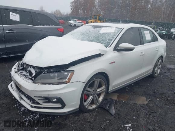 ✅ 2017 Volkswagen Jetta GLI • VIN: 3VW4T7AJ9HM335417 • Lot: 43665323. Wystawiony na IAAI z przebiegiem 117 146 mil. Bezpłatny archiwum sprzedaży aukcyjnych z USA i szczegółowy raport historii pojazdu na DreamBid. Zdjęcie 2.