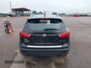 ✅ 2017 Nissan Rogue SL • VIN: JN1BJ1CRXHW110040 • Lot: 42826344. Listed on IAAI with 83,915 mi. Free auction sales archive from the USA and detailed vehicle history report at DreamBid. Image 17.