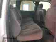 2006 Chevrolet Silverado 1500HD LT2 z VIN 1GCGC13U86F106101, wystawiony jako Copart lot #80692945 z przebiegiem 205 377 mil mil oraz Czysty tytuł • Clean title. Historia ofert i sprzedaży dostępna na DreamBid. Obrazek 10.