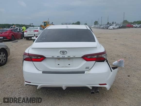 2022 Toyota Camry SE with VIN 4T1G11BK6NU051837, listed as a IAAI auction lot 42691924 with 105,238 mi miles and . Bid and sale history available at DreamBid. Image 17.