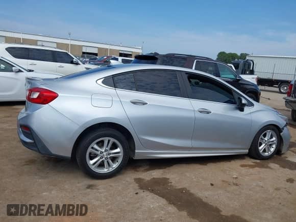2017 Chevrolet Cruze LT with VIN 1G1BE5SM1H7257414, listed as a IAAI auction lot 43180998 with 103,728 mi miles and . Bid and sale history available at DreamBid. Image 13.