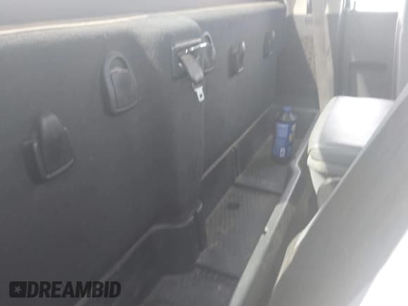 ✅ 2018 Ram 2500 Tradesman • VIN: 3C6MR5AL4JG166393 • Lot: 42163186. Wystawiony na IAAI z przebiegiem 77 859 mil. Bezpłatny archiwum sprzedaży aukcyjnych z USA i szczegółowy raport historii pojazdu na DreamBid. Zdjęcie 8.