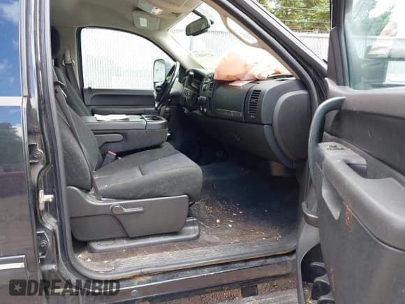 ✅ 2011 Chevrolet Silverado 2500HD LT • VIN: 1GC1KXCG4BF250762 • Лот: 42754053. Опубликован ранее на IAAI с пробегом 137 841 миль. Бесплатный доступ к архиву аукционных продаж из США и подробный отчёт об истории автомобиля на DreamBid. Изображение 5.