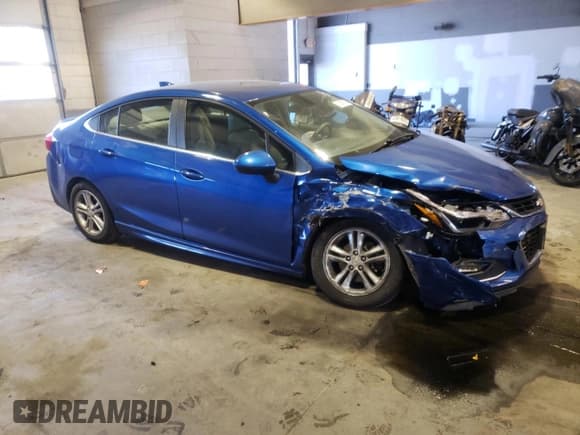 ✅ 2018 Chevrolet Cruze LT • VIN: 1G1BE5SM0J7145273 • Lot: 72986252. Listed on Copart with 91,253 mi. Free auction sales archive from the USA and detailed vehicle history report at DreamBid. Image 4.